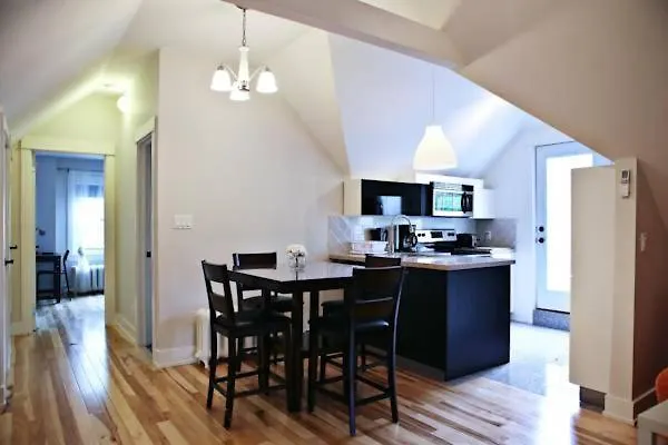 The Parkway Garden Guesthouse Toronto