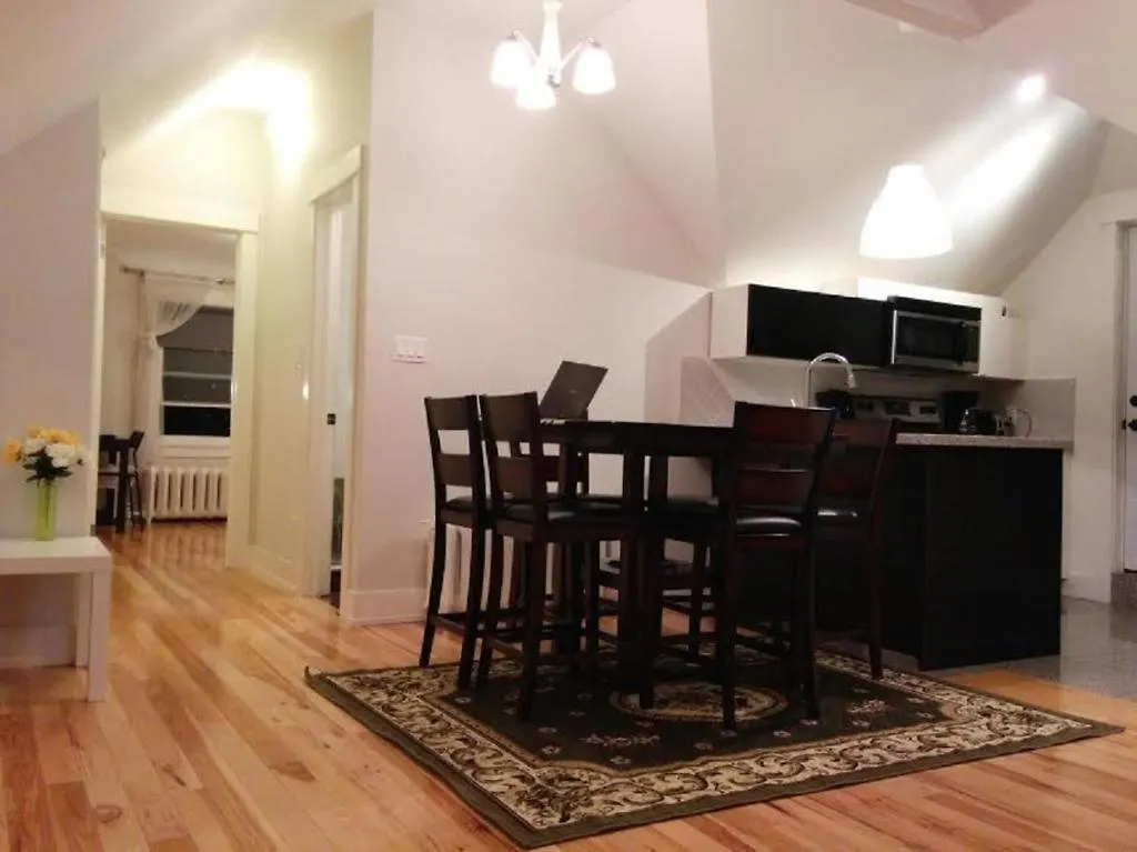 The Parkway Garden Guesthouse Toronto 0*,  Canada